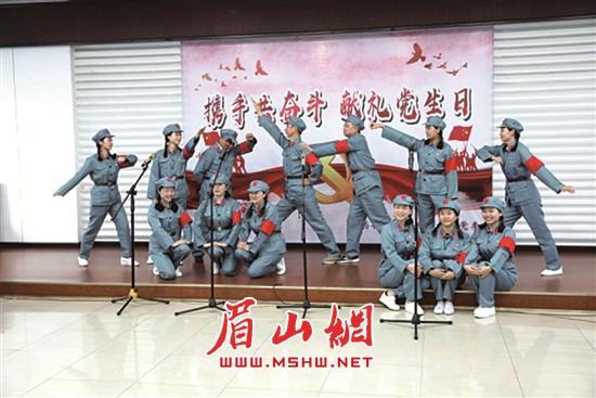 暖阳下的女孩们